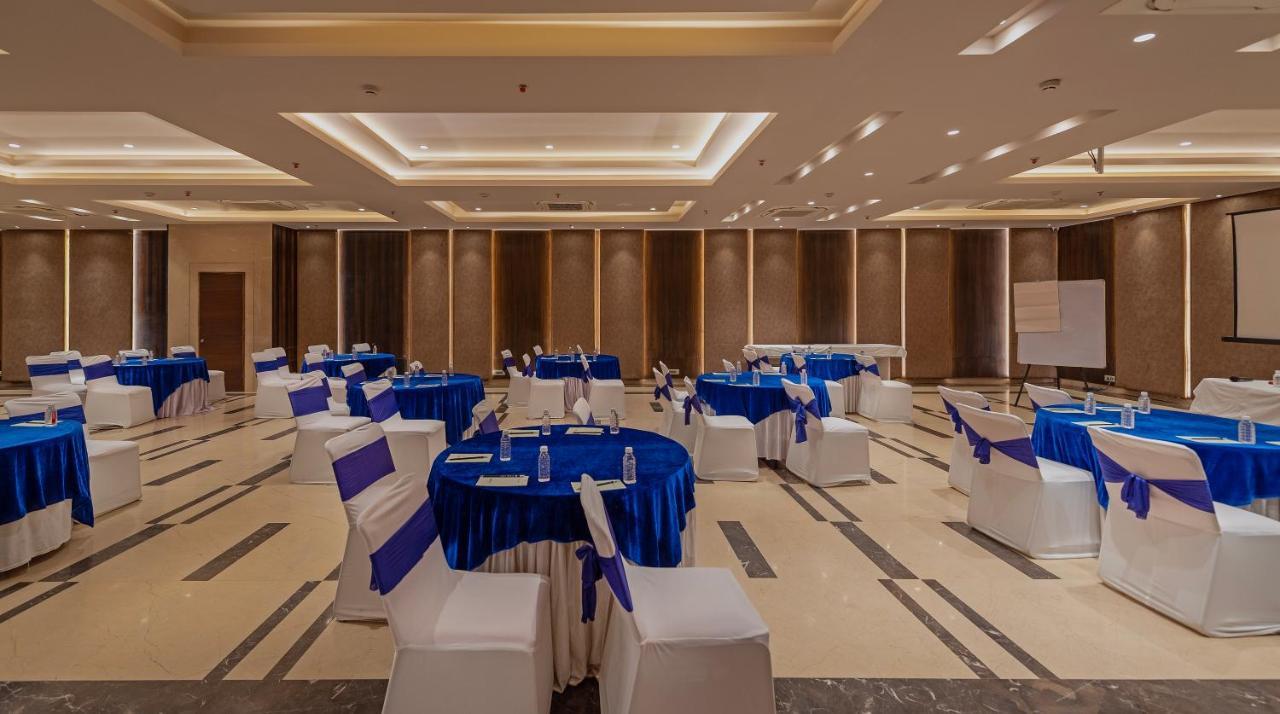 Hotel Saket 27 Nova Deli Exterior foto